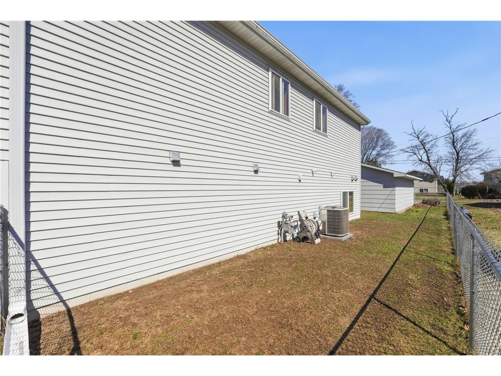 1320 9th Avenue SE Saint Cloud MN 56304 7043876 image27
