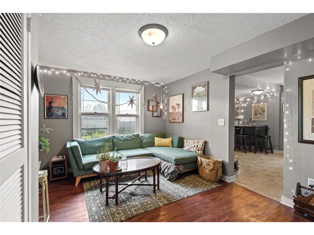 1320 Central Avenue NE Minneapolis MN 55413 6595322 image1