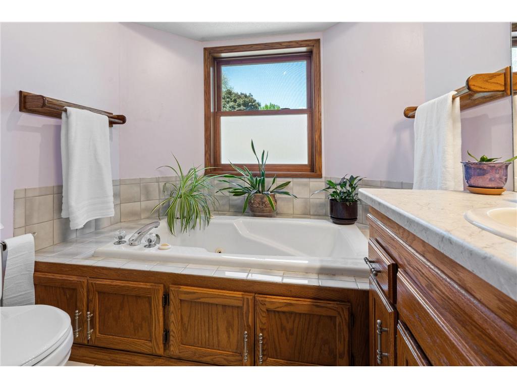 1320 Griffin Avenue Mahtomedi MN 55115 7073607 image24