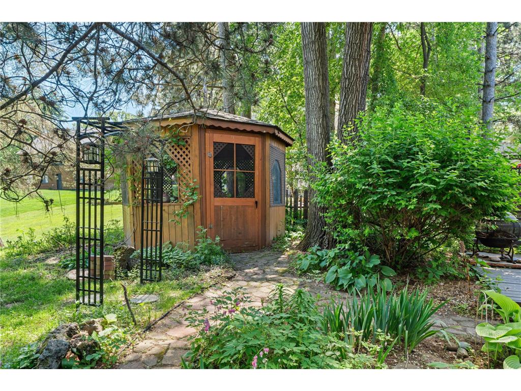 1320 Griffin Avenue Mahtomedi MN 55115 7073607 image45