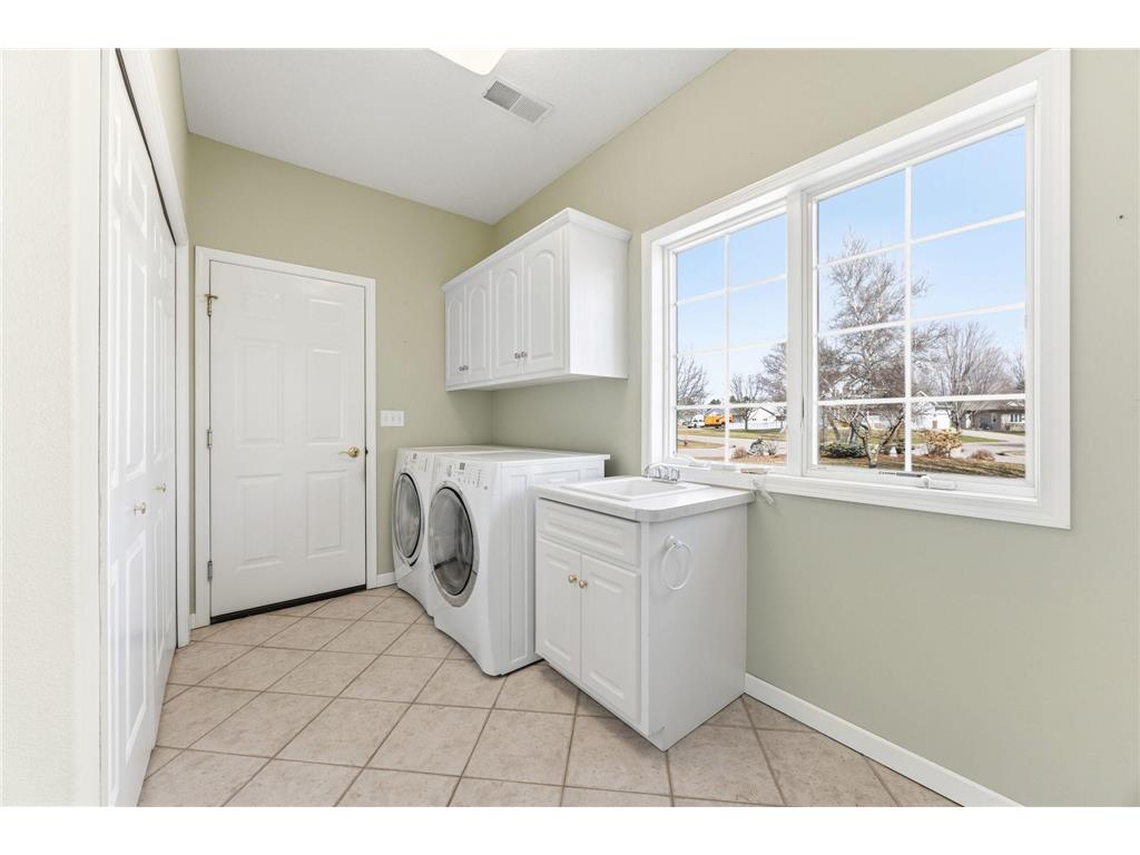 1320 Heritage Avenue NW Hutchinson MN 55350 7044502 image15