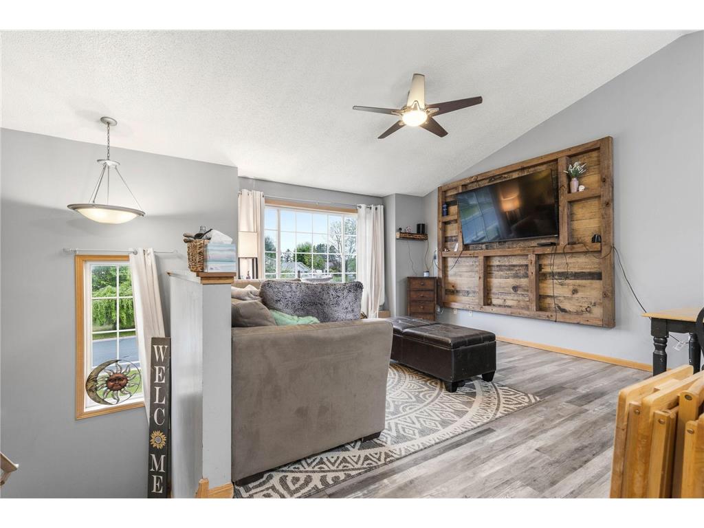1320 Marjorie Hammond WI 54015 7077433 image8