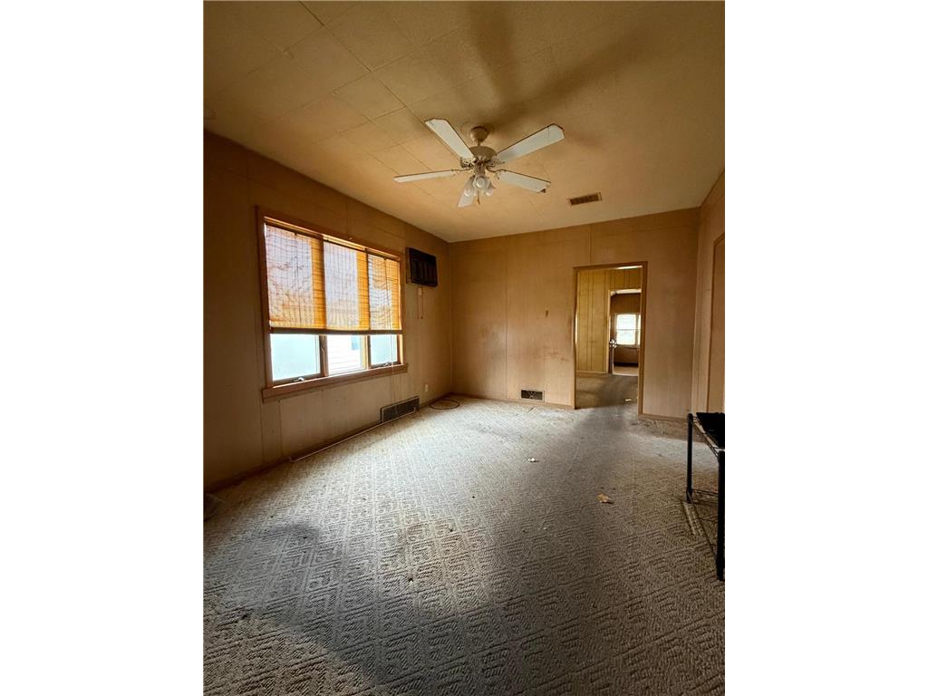 1320 N North Avenue Fairmont MN 56031 7063396 image4