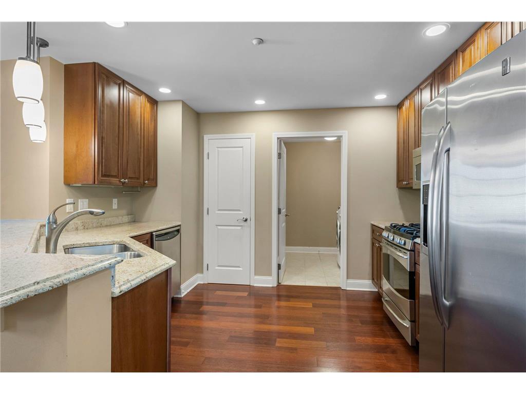 1320 Riverside Lane #112 Mendota Heights MN 55118 7045282 image29