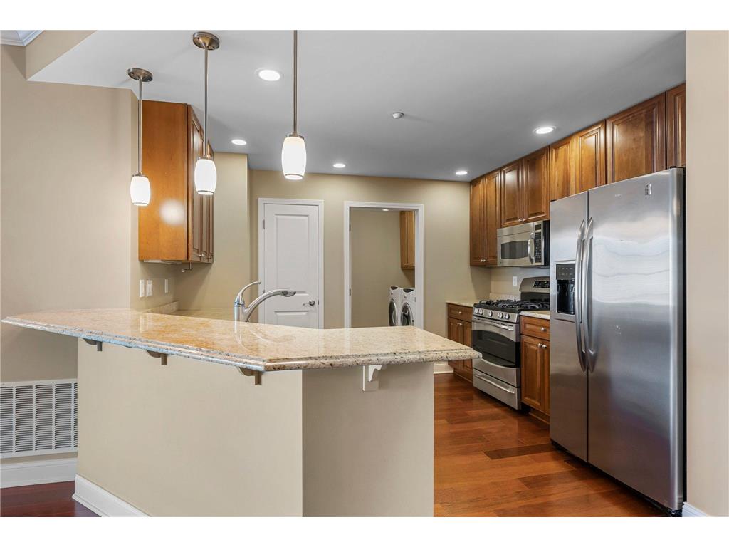 1320 Riverside Lane #112 Mendota Heights MN 55118 7045282 image30