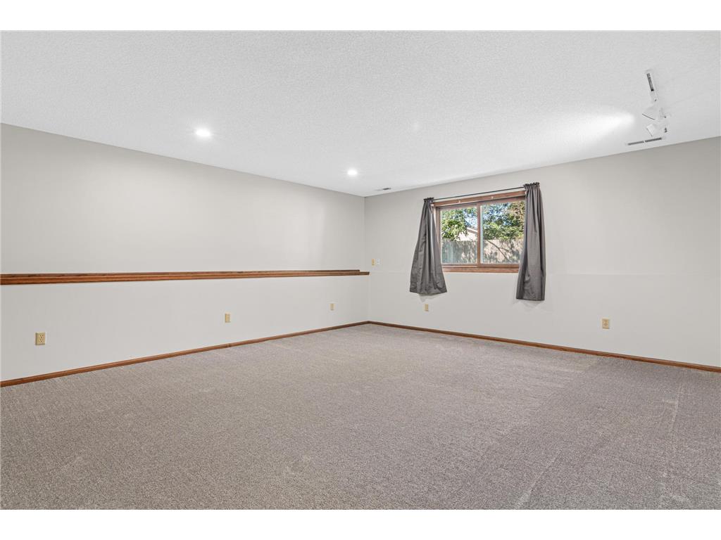 13200 Isanti Street NE Blaine MN 55449 7110217 image20