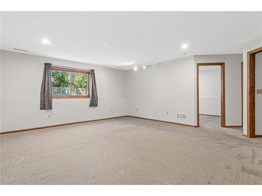 13200 Isanti Street NE Blaine MN 55449 7110217 image21