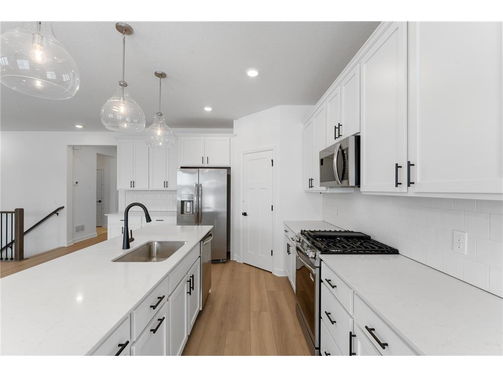 13207 Hupp Court NE Blaine MN 55449 7048104 image3