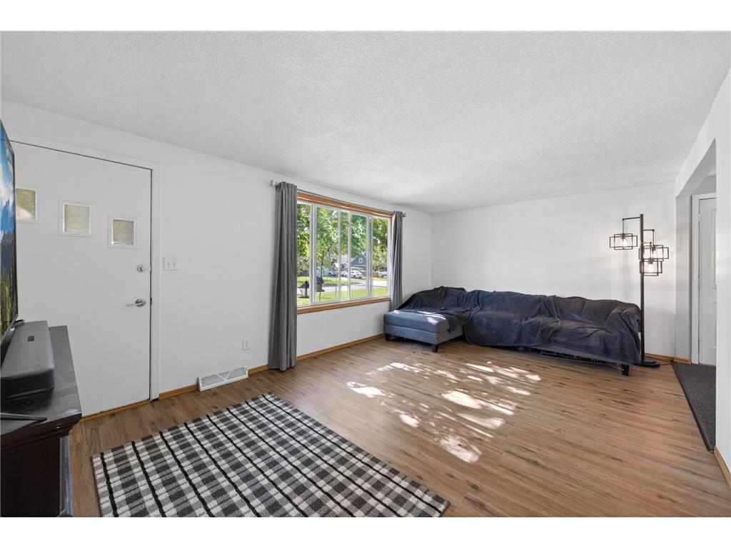 13208 Crooked Lake Boulevard NW Coon Rapids MN 55448 7064953 image9