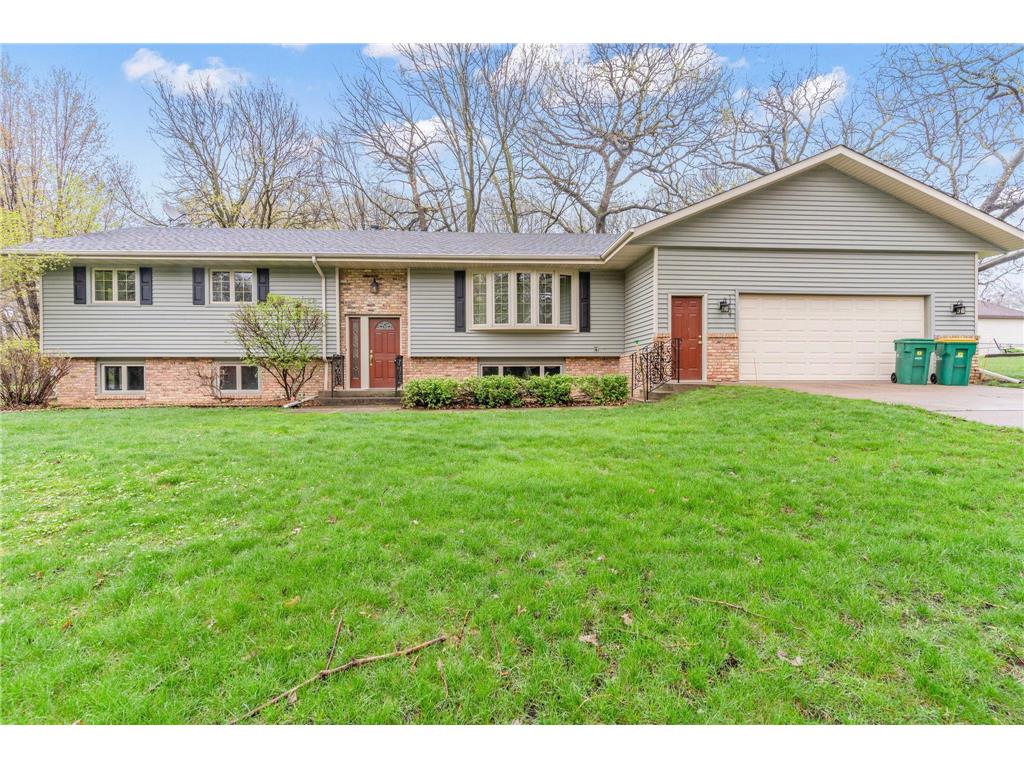 13209 S Manor Drive, Burnsville, MN, 55337 MLS 6519440 Edina Realty