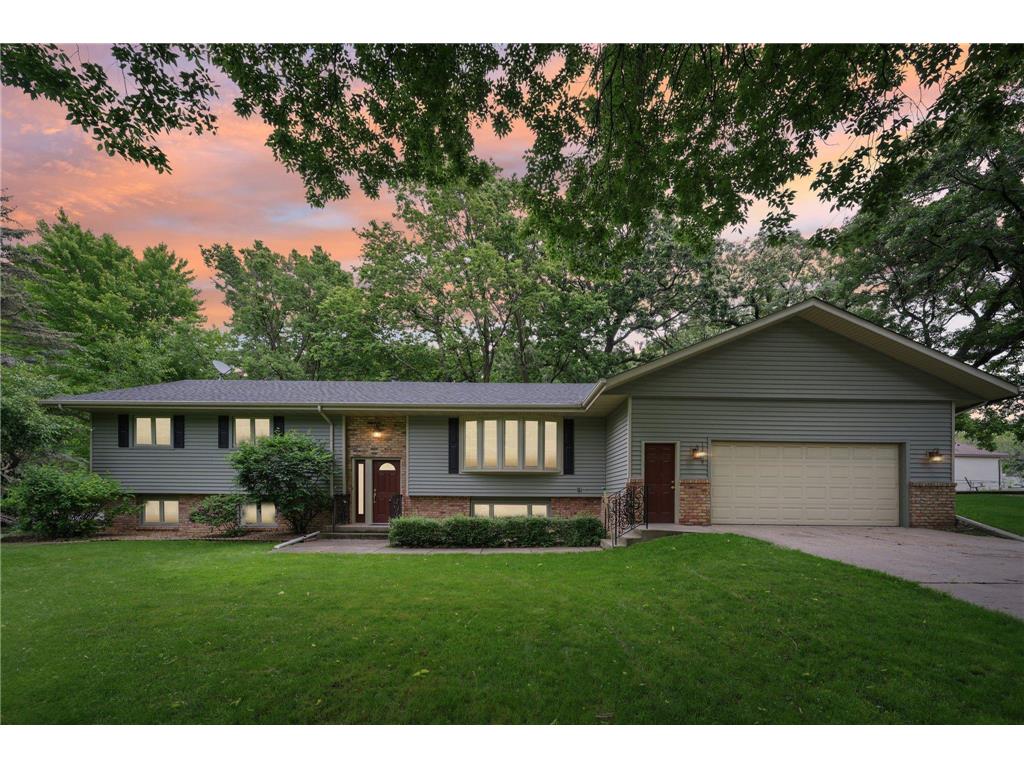 13209 S Manor Drive, Burnsville, MN, 55337 MLS 6567486 Edina Realty