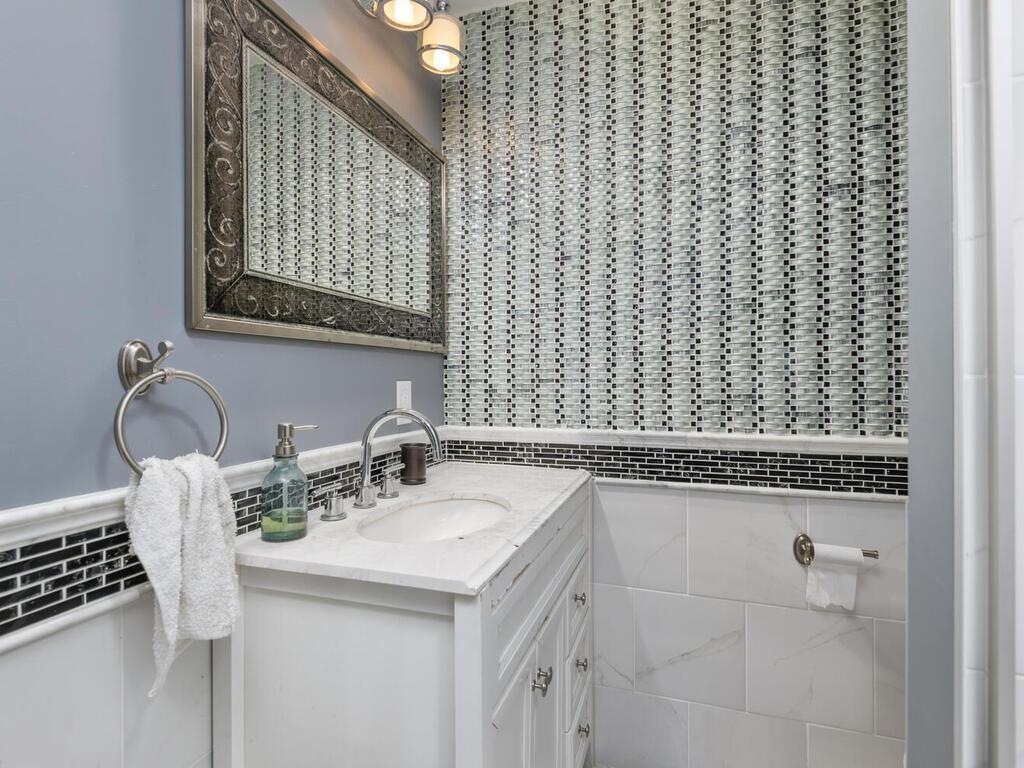 1321 7th Street S Hopkins MN 55343 7016111 image24