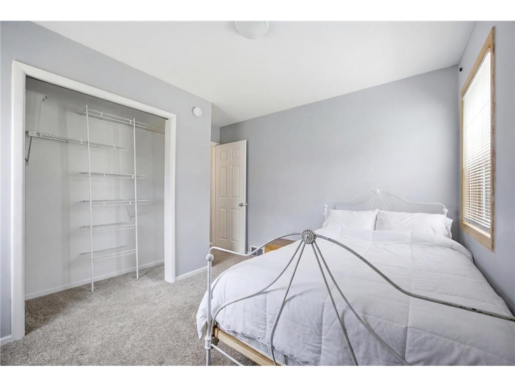 1321 9th Avenue S Moorhead MN 56560 7054757 image16