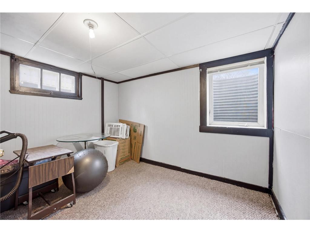 1321 9th Avenue S Moorhead MN 56560 7054757 image20