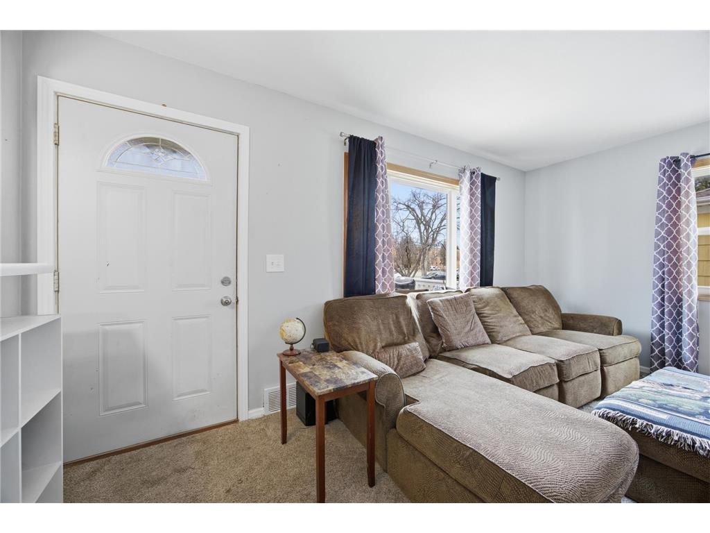 1321 9th Avenue S Moorhead MN 56560 7054757 image7