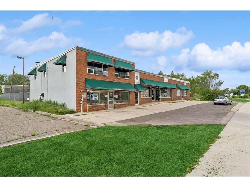 1321 Frost Avenue Maplewood MN 55109 6543277 image1