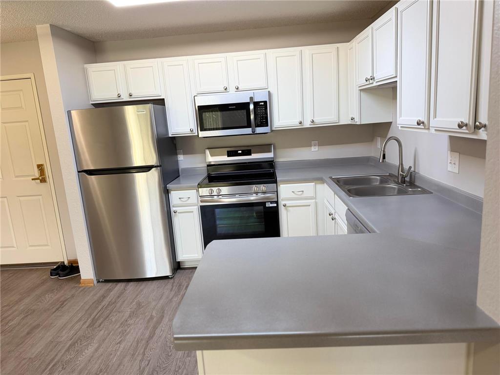 1321 Lake Drive W #111 Chanhassen MN 55317 7066005 image3