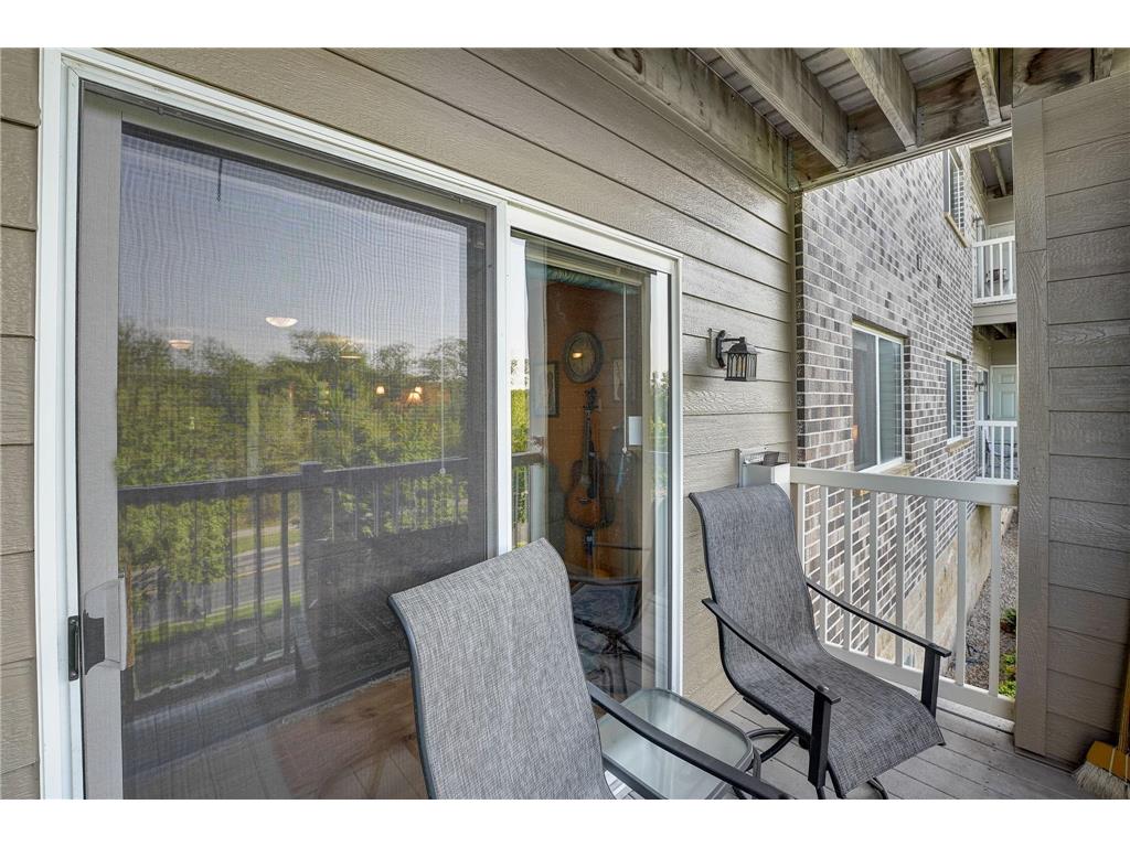 1321 Lake Drive W 124, Chanhassen, MN, 55317 MLS 6569516 Edina Realty