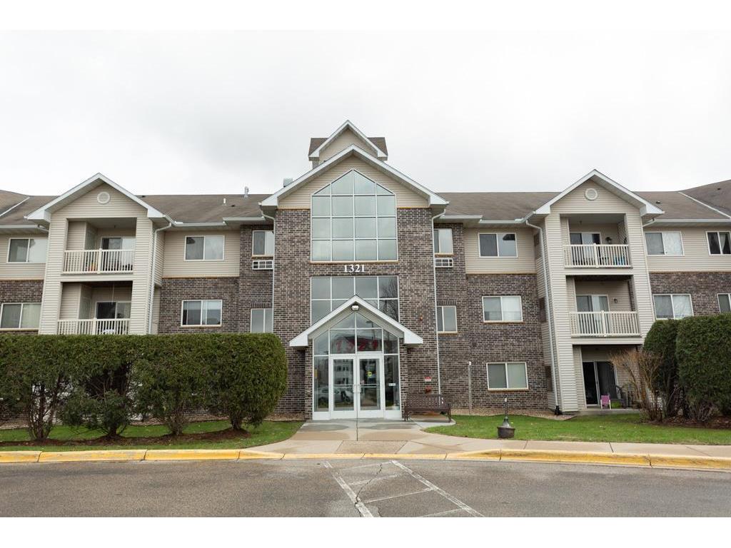 1321 Lake Drive W #201 Chanhassen MN 55317 6326135 image1