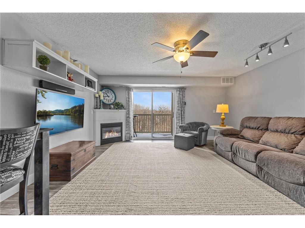 1321 Lake Drive W #216 Chanhassen MN 55317 7011240 image10