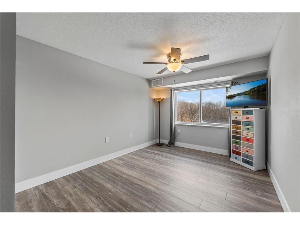 1321 Lake Drive W #216 Chanhassen MN 55317 7011240 image21