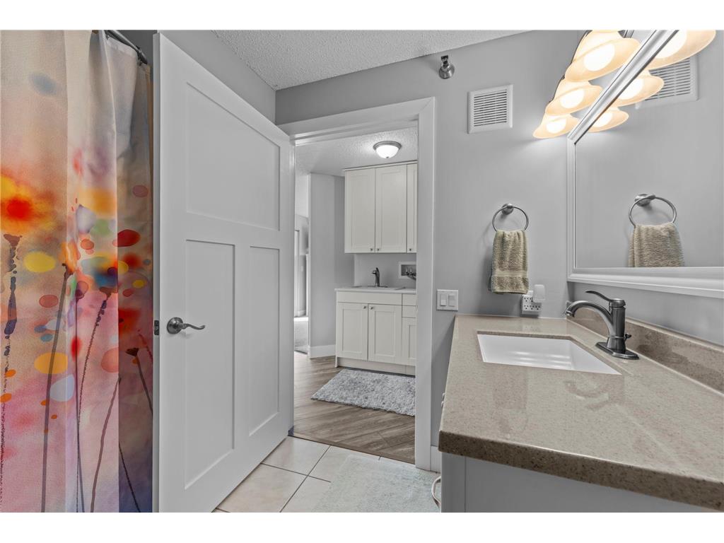 1321 Lake Drive W #216 Chanhassen MN 55317 7011240 image28