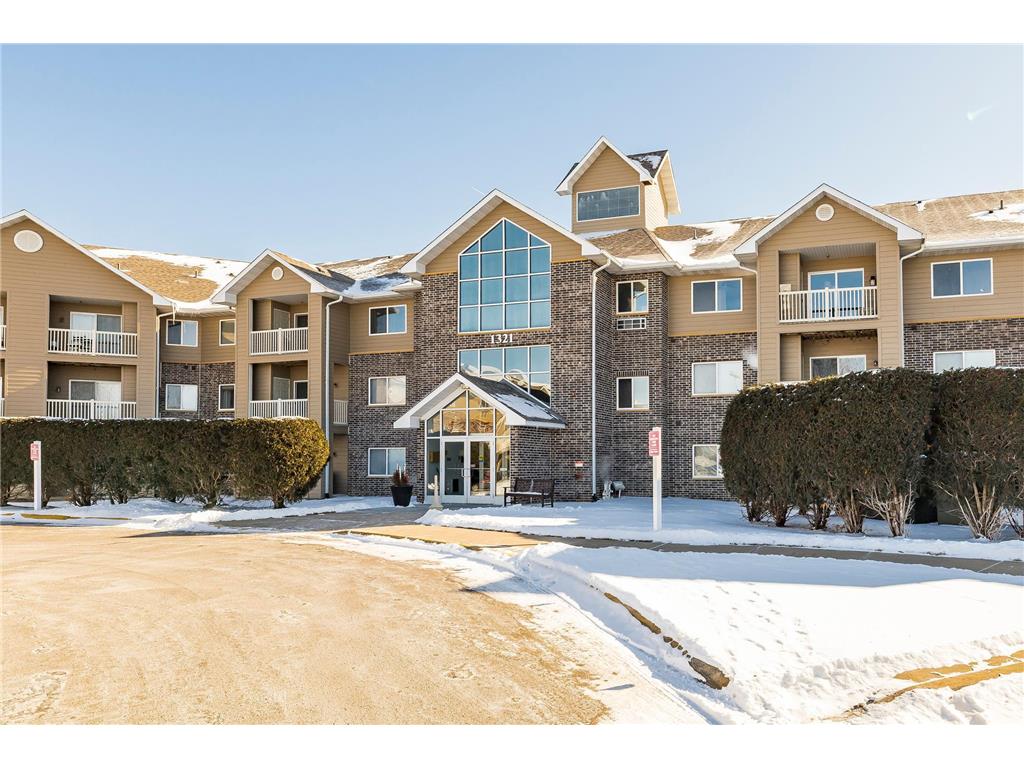 1321 Lake Drive W #225 Chanhassen MN 55317 6673413 image1