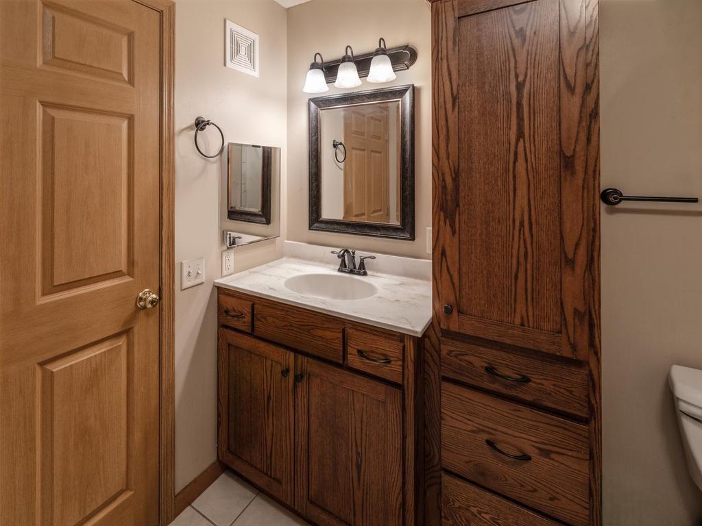 1321 Lake Drive W #302 Chanhassen MN 55317 7062783 image9