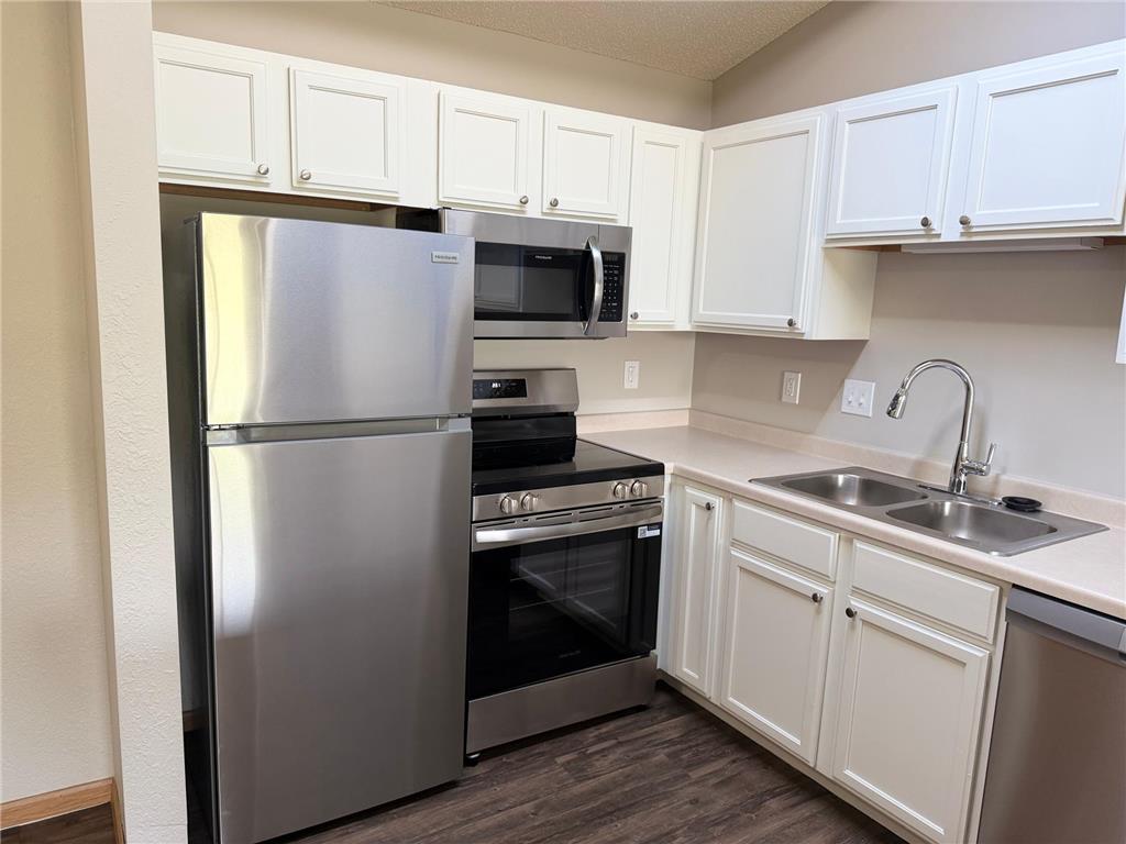 1321 Lake Drive W #329 Chanhassen MN 55317 7088171 image4