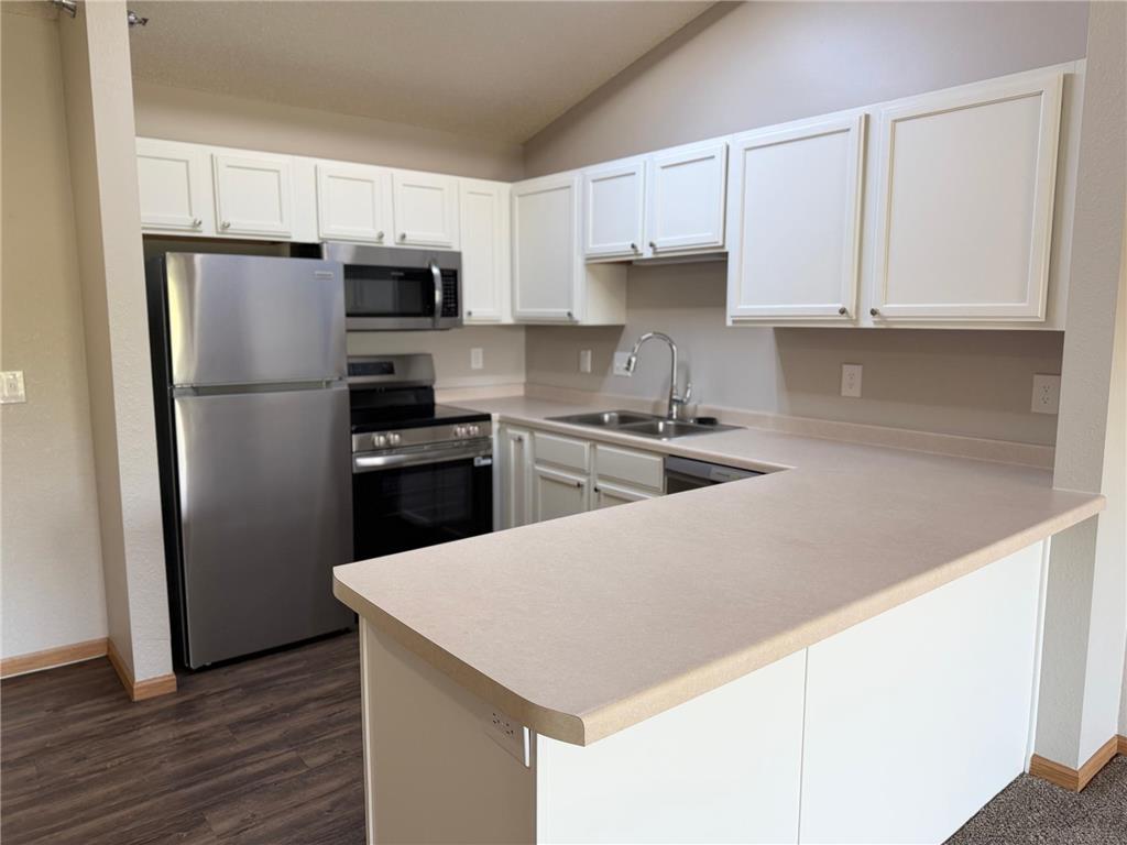 1321 Lake Drive W #329 Chanhassen MN 55317 7088171 image5