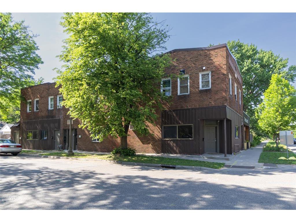 1321 Payne Avenue E Saint Paul MN 55130 7085772 image1