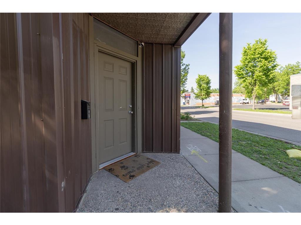1321 Payne Avenue E Saint Paul MN 55130 7085772 image4