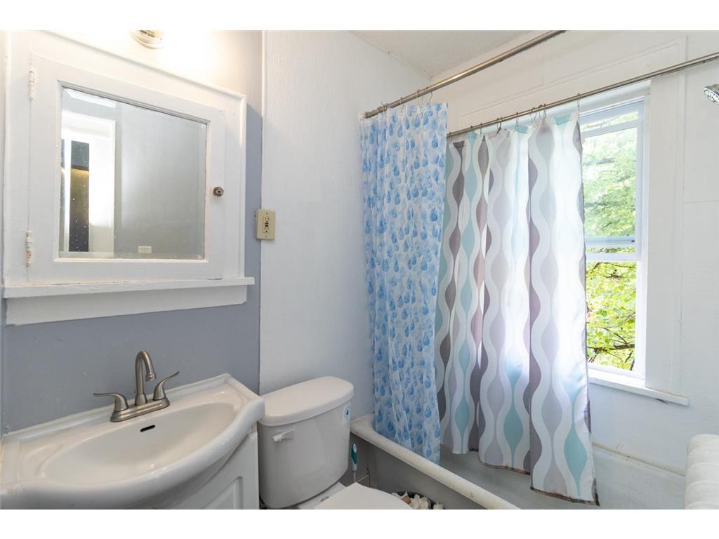 1321 Payne Avenue E Saint Paul MN 55130 7085772 image53