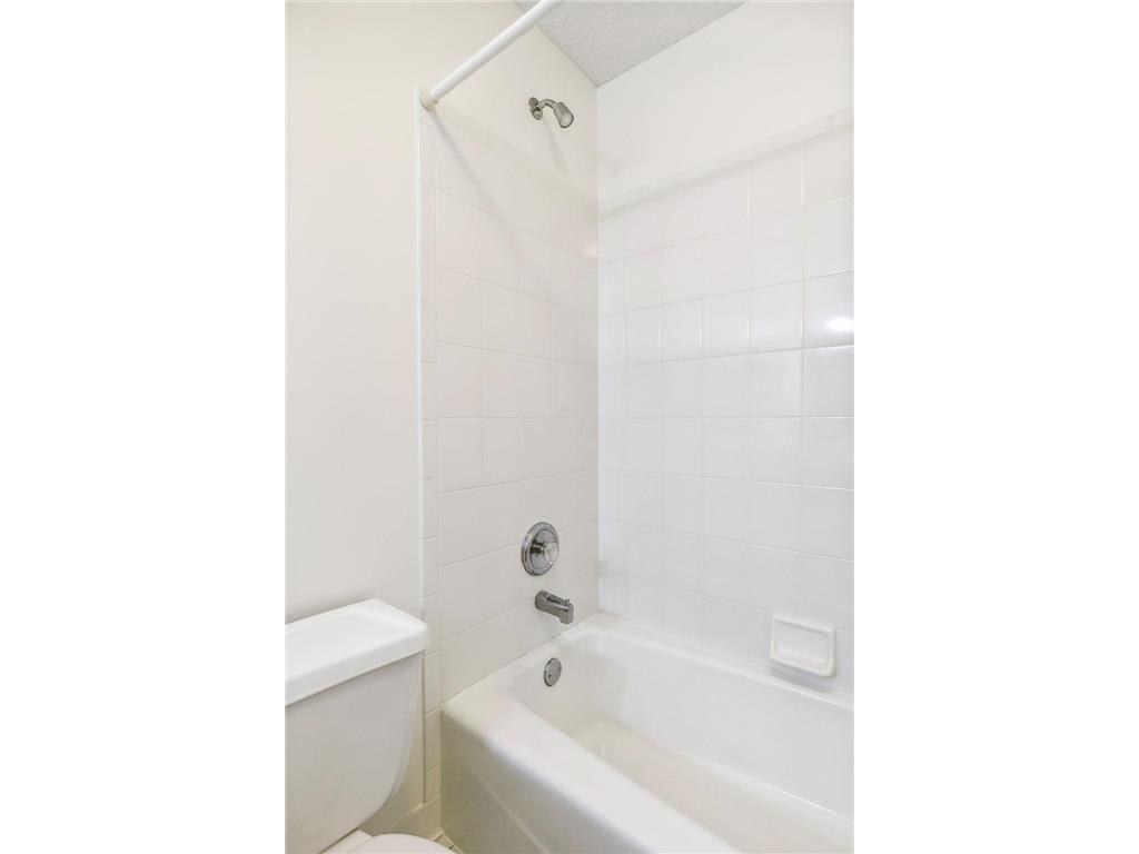 1321 Silverthorn Drive Shoreview MN 55126 MLS: 6548602 Edina Realty 1321 Silverthorn Drive Shoreview MN 55126 MLS: 6548602 Edina Realty