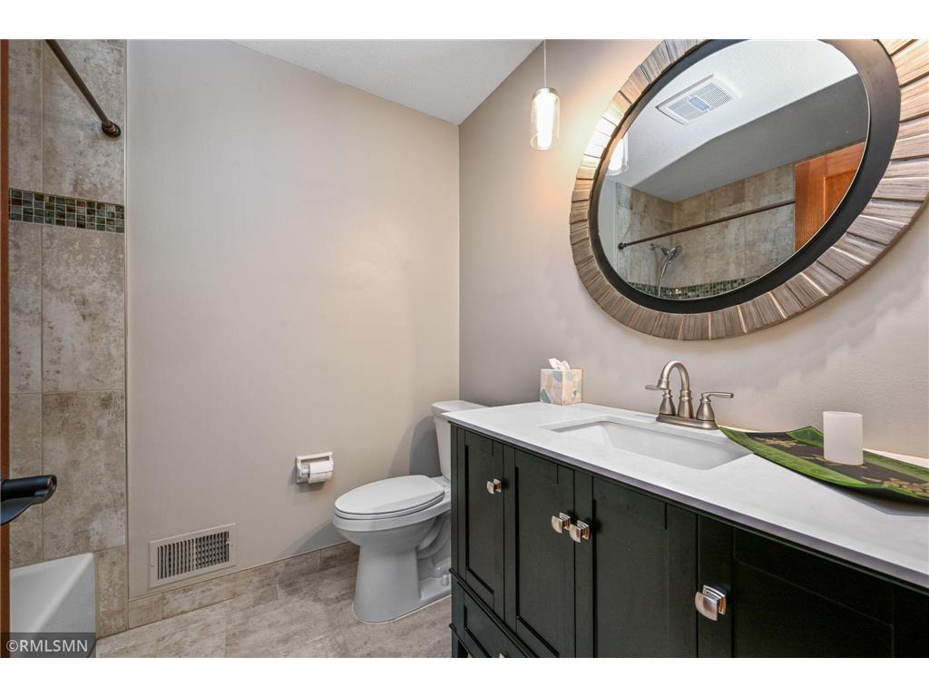 13216 Oakland Drive Burnsville MN 55337 7068742 image28