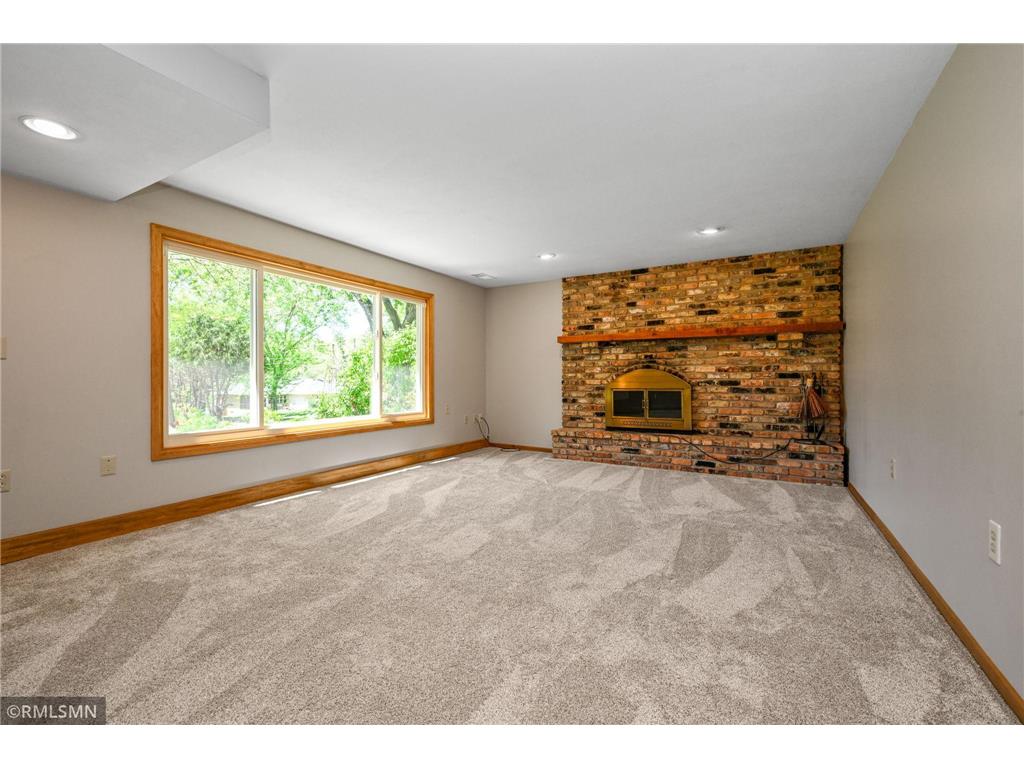 13216 Oakland Drive Burnsville MN 55337 7068742 image30