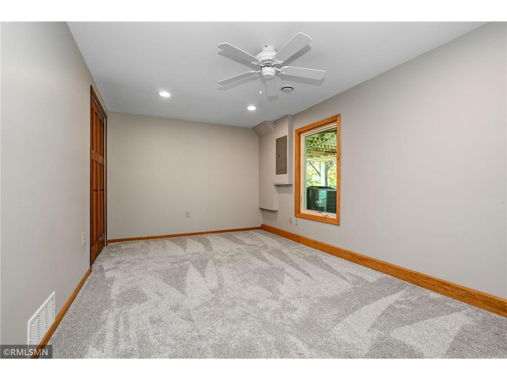 13216 Oakland Drive Burnsville MN 55337 7068742 image33