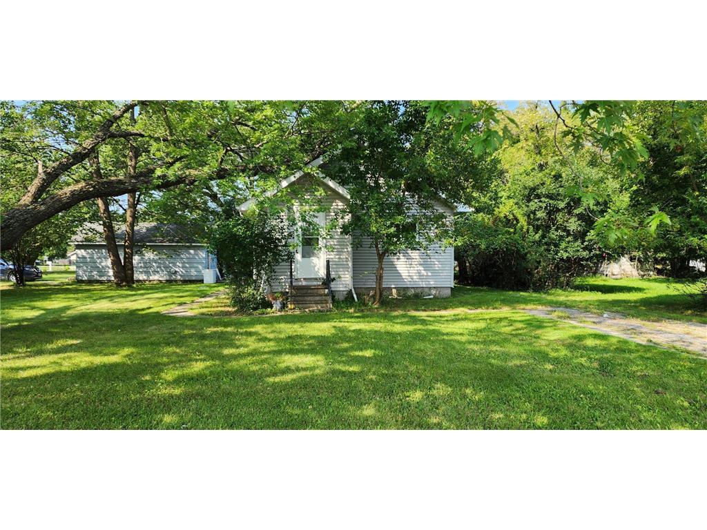 1322 11th Avenue International Falls MN 56649 6590150 image1