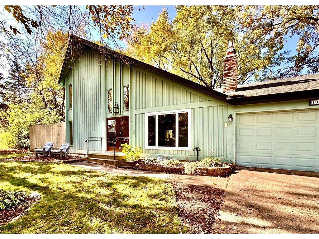 13220 Parkwood Drive Burnsville MN 55337 7039845 image1