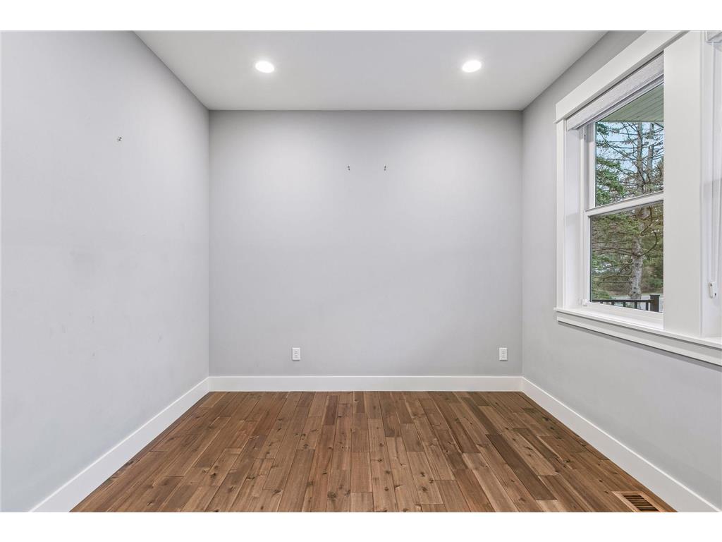 13222 Dahlgren Road Minnetonka MN 55305 7028376 image22