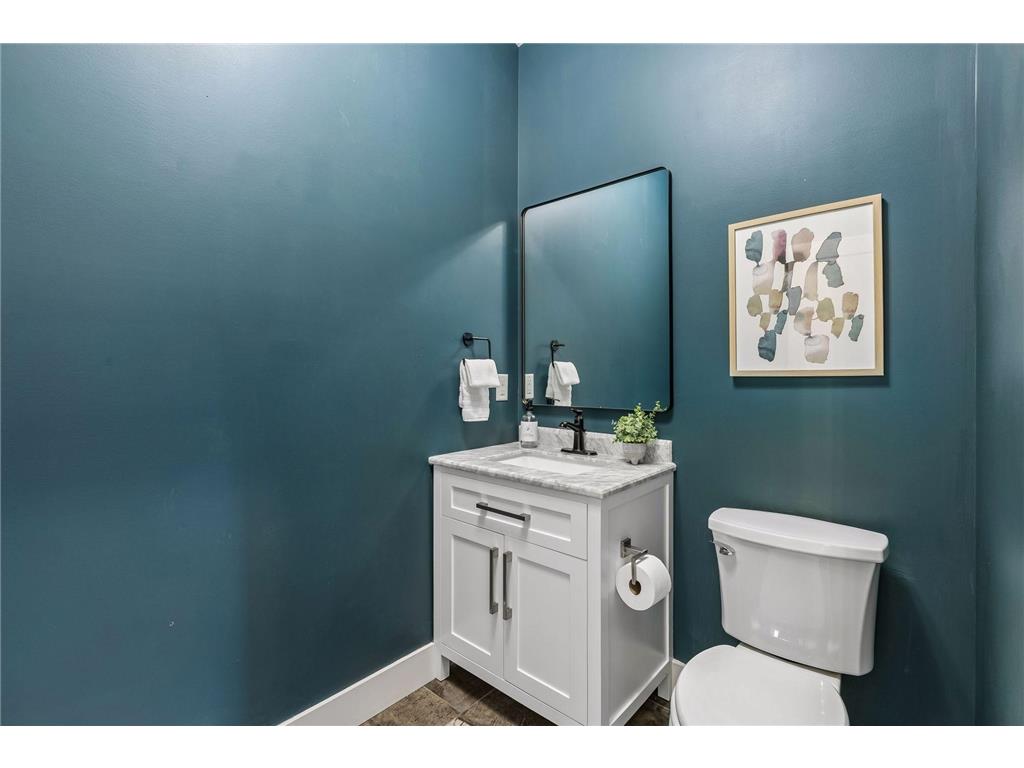 13222 Dahlgren Road Minnetonka MN 55305 7028376 image24