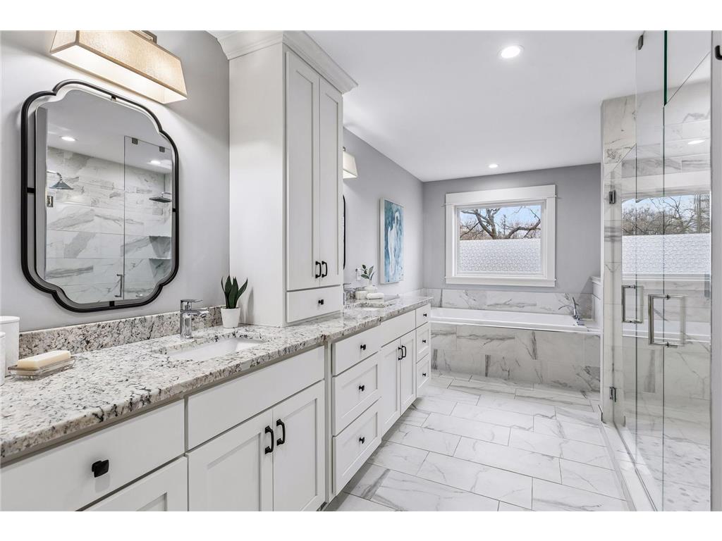 13222 Dahlgren Road Minnetonka MN 55305 7028376 image32