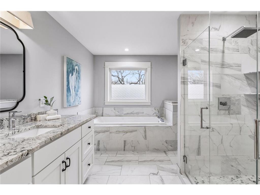 13222 Dahlgren Road Minnetonka MN 55305 7028376 image33