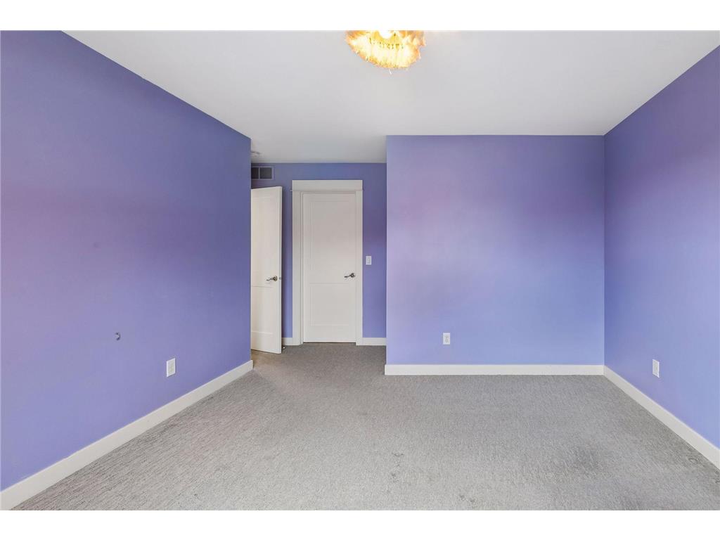 13222 Dahlgren Road Minnetonka MN 55305 7028376 image40