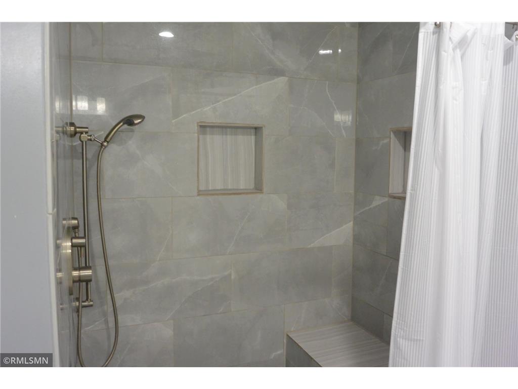 1323 Armstrong Avenue N Glencoe MN 55336 7084420 image22