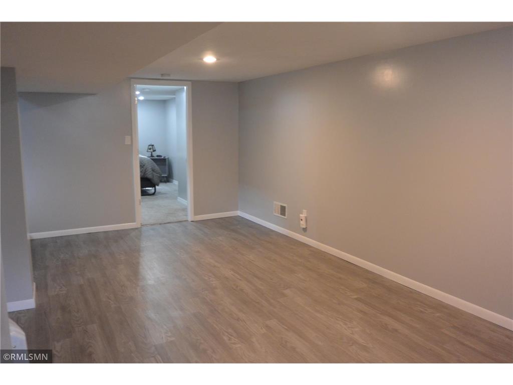 1323 Armstrong Avenue N Glencoe MN 55336 7084420 image28