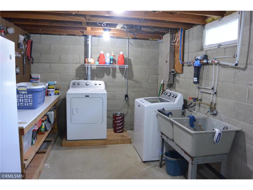1323 Armstrong Avenue N Glencoe MN 55336 7084420 image31