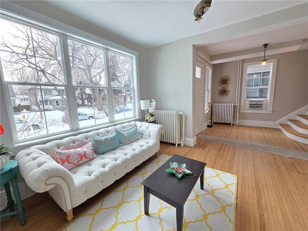 1323 Lincoln Avenue Saint Paul MN 55105 7012345 image14