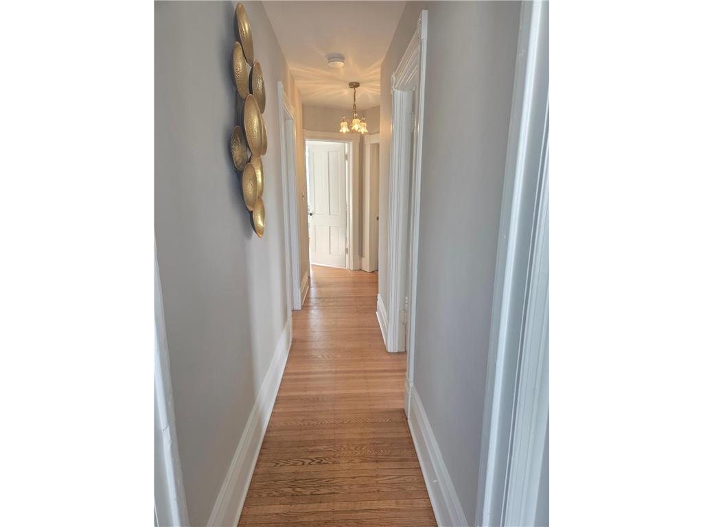 1323 Lincoln Avenue Saint Paul MN 55105 7012345 image19