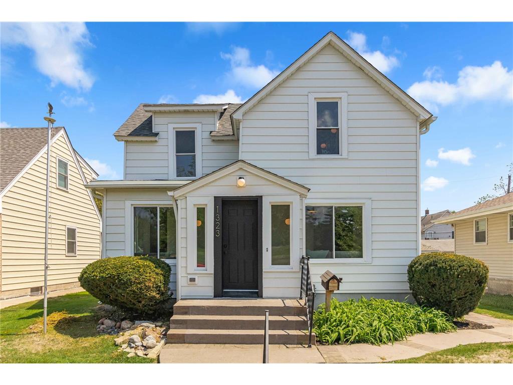 1323 Pierce Street NE Minneapolis MN 55413 6722351 image1